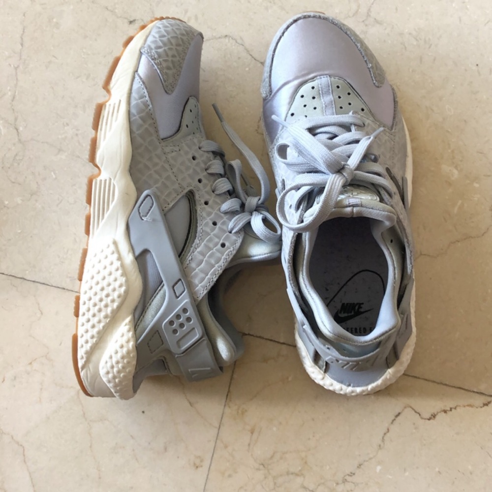 Nike Air Huarache